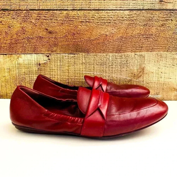 Mercedes Castillo Erin Burgundy Leather Loafers - Picture 2 of 10